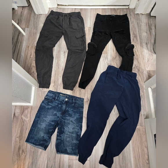 Boy's Size Large Clothes Lot Varying Brands Levis, Gap, Athletic Works - Picture 12 of 12
